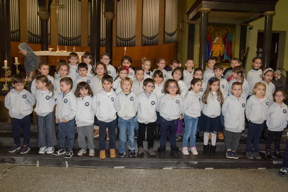 7.12.19 La scuola primaria e secondaria celebrano il Natale