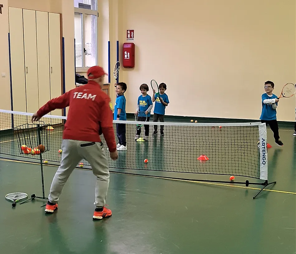 Corso MINI TENNIS per i bambini di 5 anni, in collaborazione con TIE BREAK TEAM