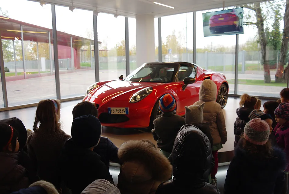 3 novembre 2017  i bambini della scuola dell’Infanzia nell’uscita didattica “Alla scoperta dell’Alfa Romeo di Arese